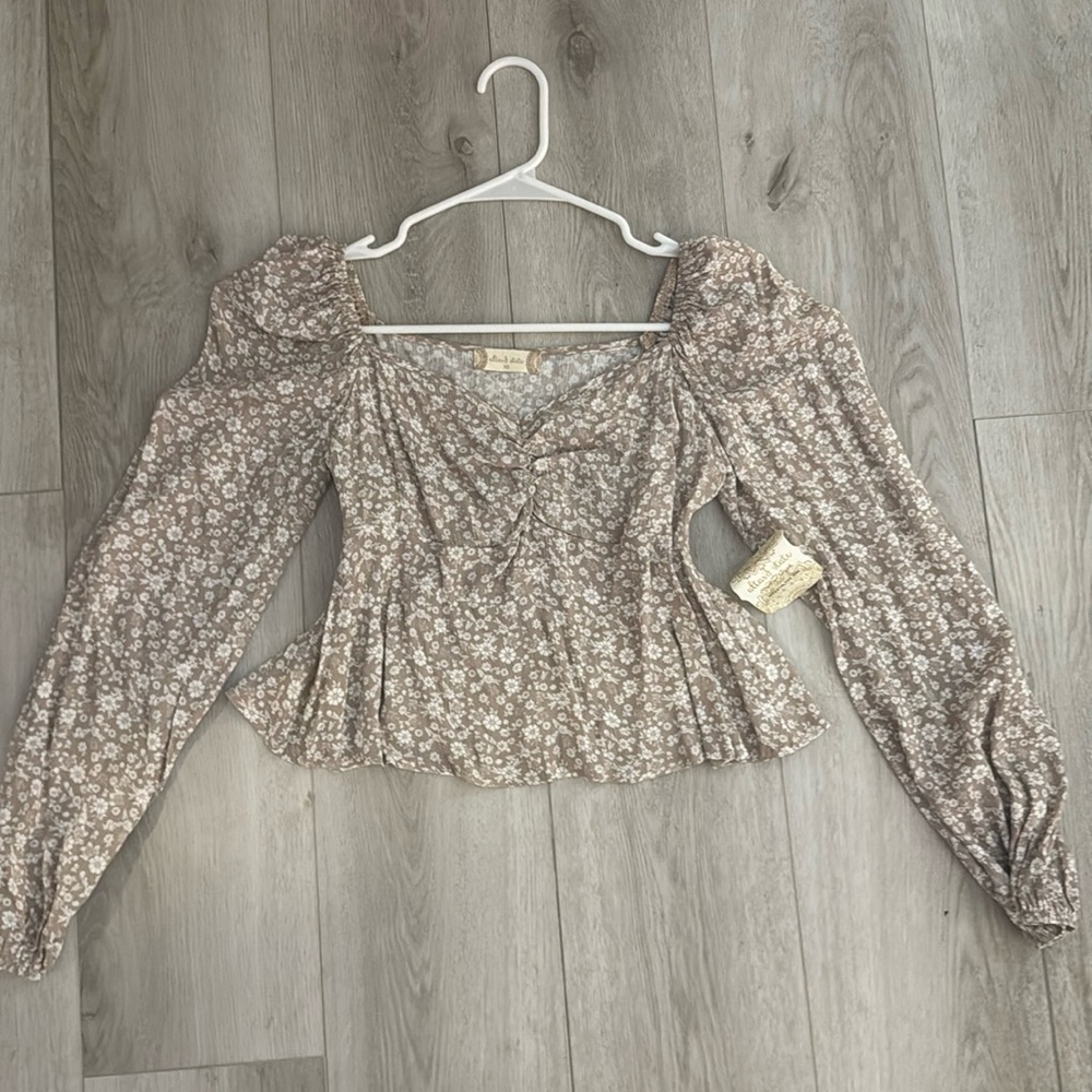 Altar'd State Floral Puff Sleeve Top - Cream and Brown